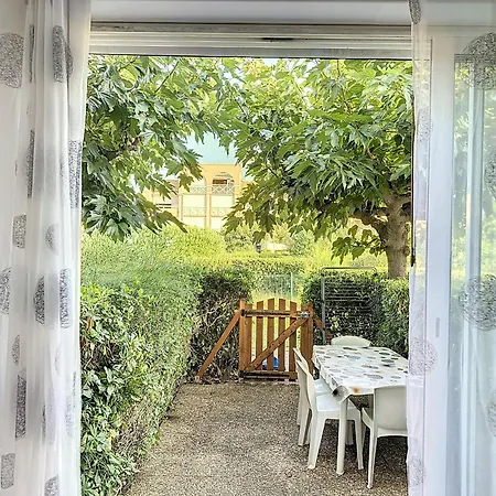 Apartament Confort A 2 Pas De La Avec Piscine Et Parking Prive A - Fr-1-715-45 Palavas-les-Flots